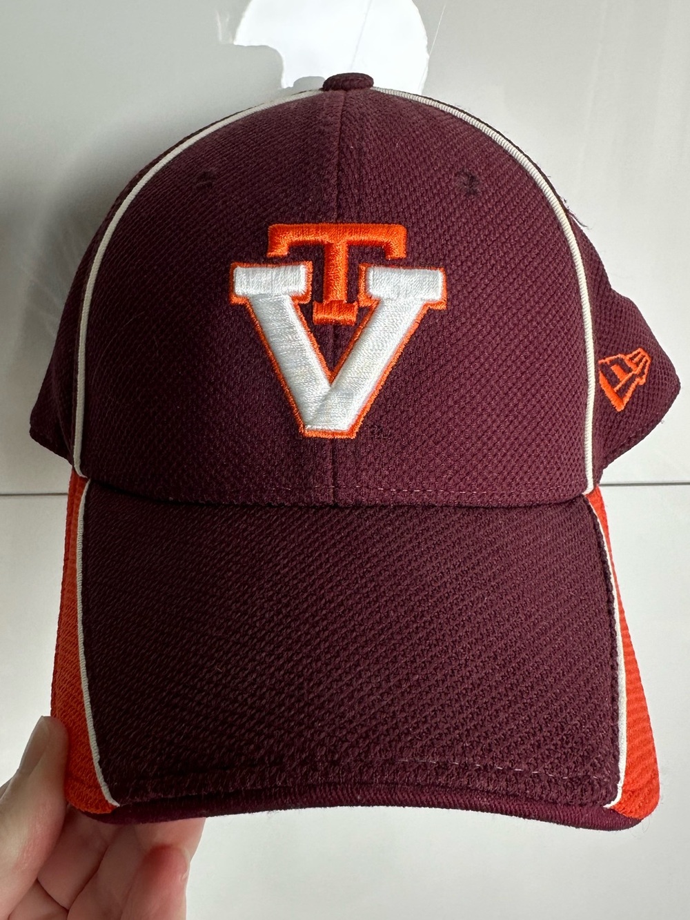 Virginia Tech Throwback Logo Hat Baseball Cap New Era Large/XL